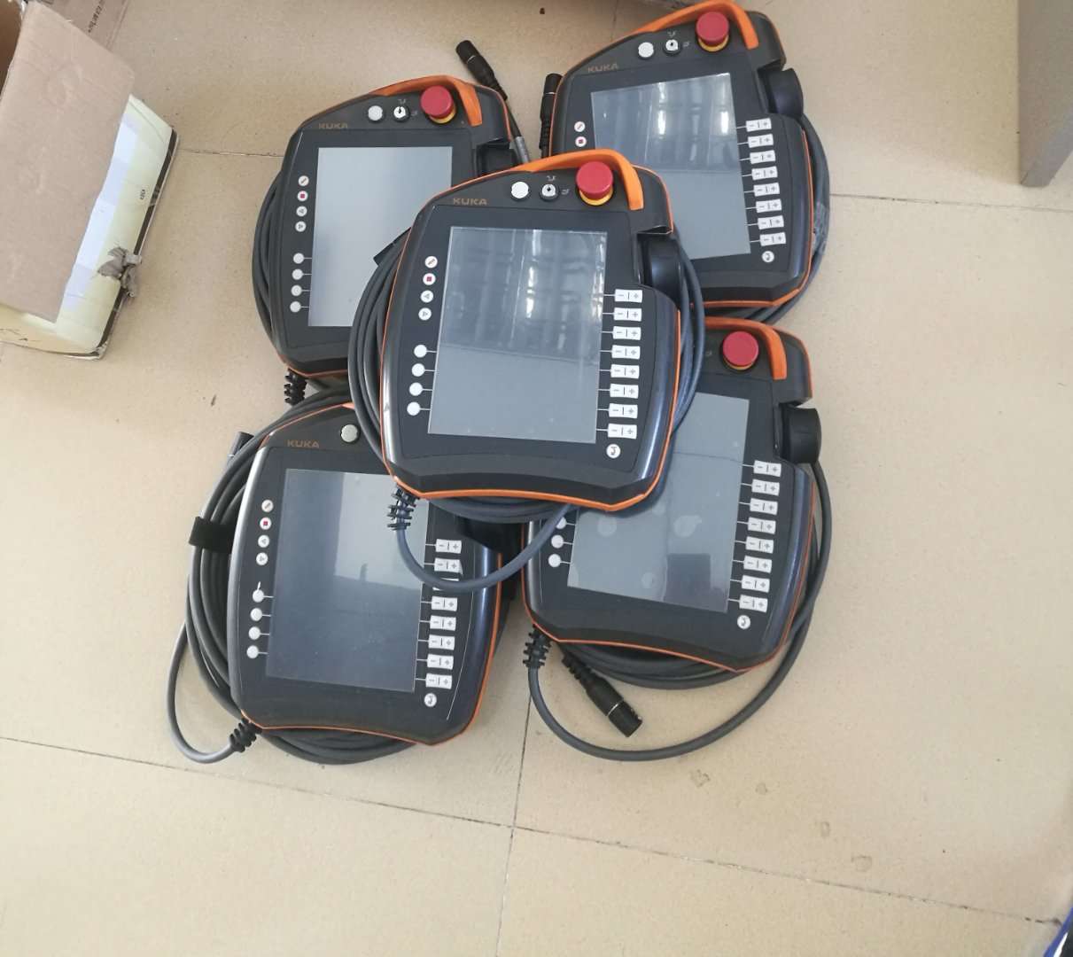 庫卡示教器批量.jpg