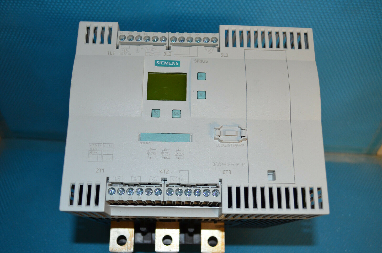 西門子軟啟動器3RW4453-6BC44維修