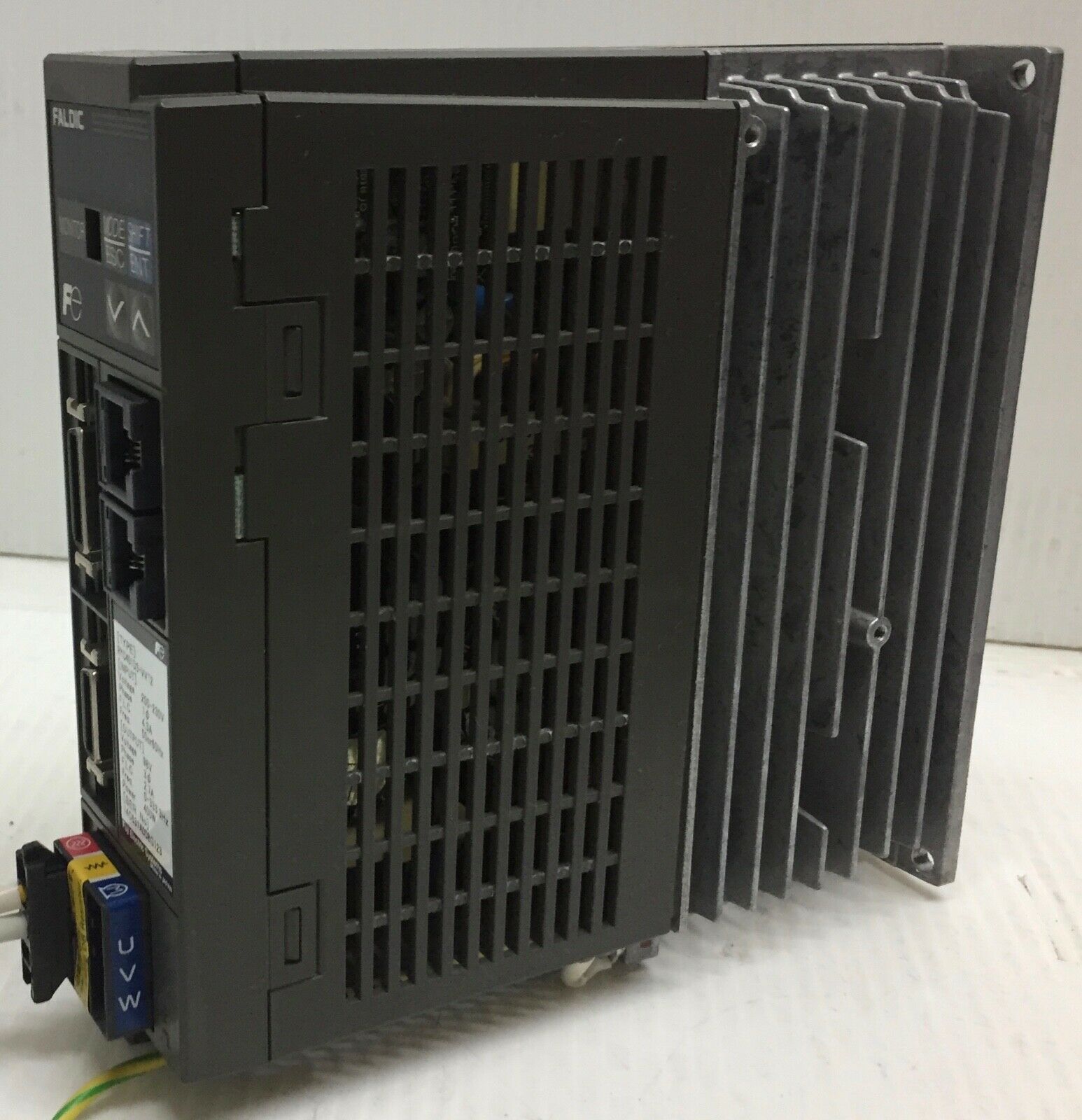 富士伺服驅動器RYC401D3-VVT2維修